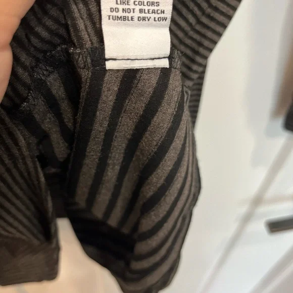 Habitat Women's Size Small Long Sleeve Mixed Stripe Tunic‎ Top Gray Black  Split - Picture 9 of 10
